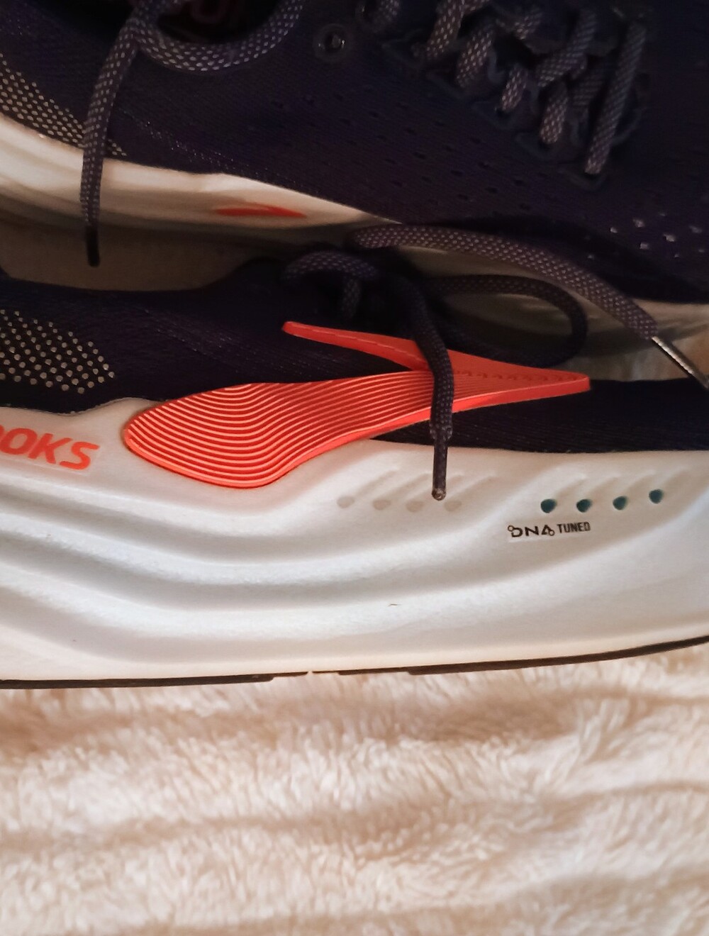 EUC Brooks Glycerin Max 2 - Picture 2 of 5